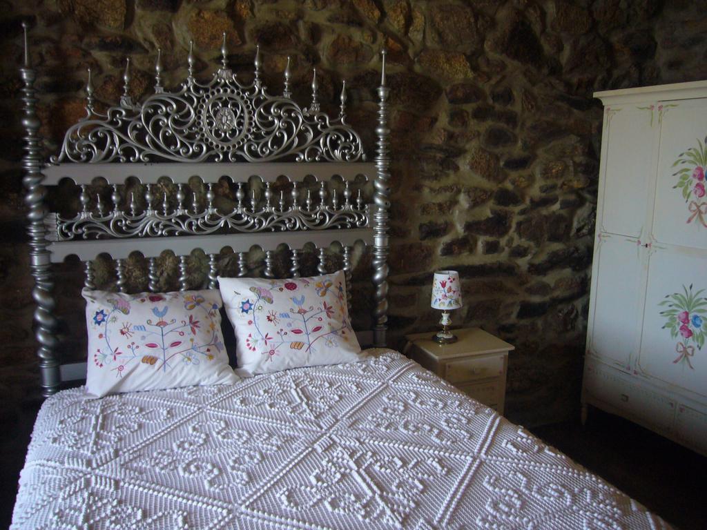 Pensjonat Casa Do Monge Leomil Pokój zdjęcie